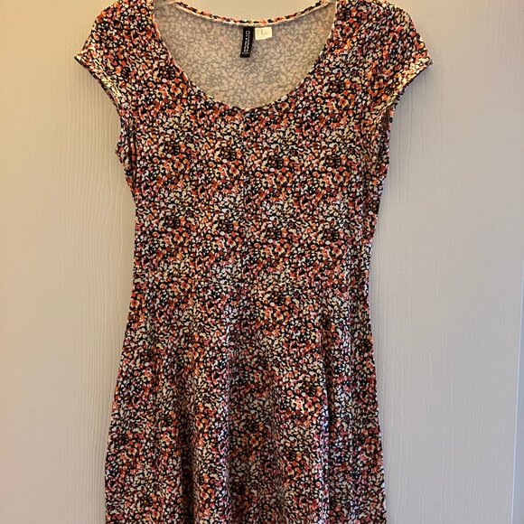 Round Neck Sleeveless A-Line Dress - Picture 1 of 6